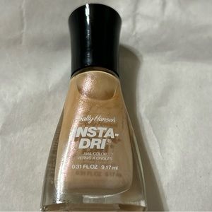 Sally Hansen Insta-Dri Nail polish #190 Make It Snappy! (beige Shimmer) New